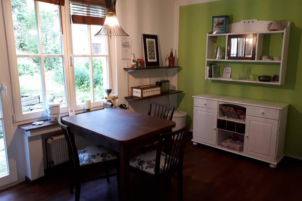 Eine Gemuetliche Ferienwohnung Mit Garten Bad Karlshafen Buitenkant foto