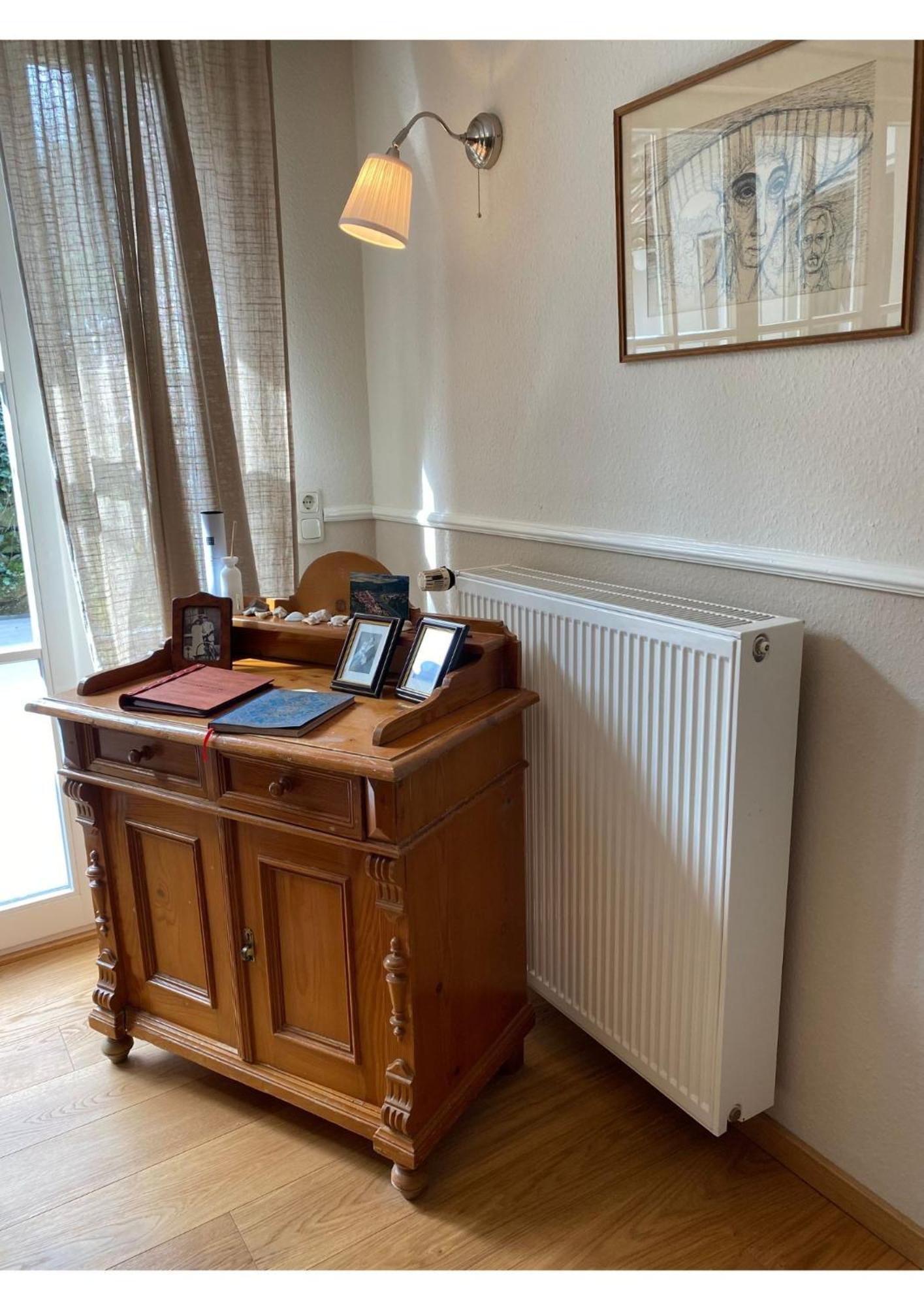 Eine Gemuetliche Ferienwohnung Mit Garten Bad Karlshafen Buitenkant foto